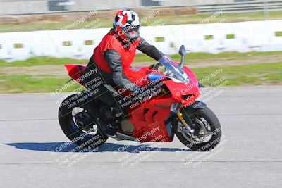 media/Jan-20-2023-Fastrack Riders (Fri) [[f2ad32aba3]]/Level 1/session 3 turn 9/